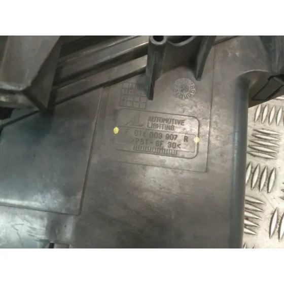 Faro Derecho para Mazda 6 Hatchback (Gg)