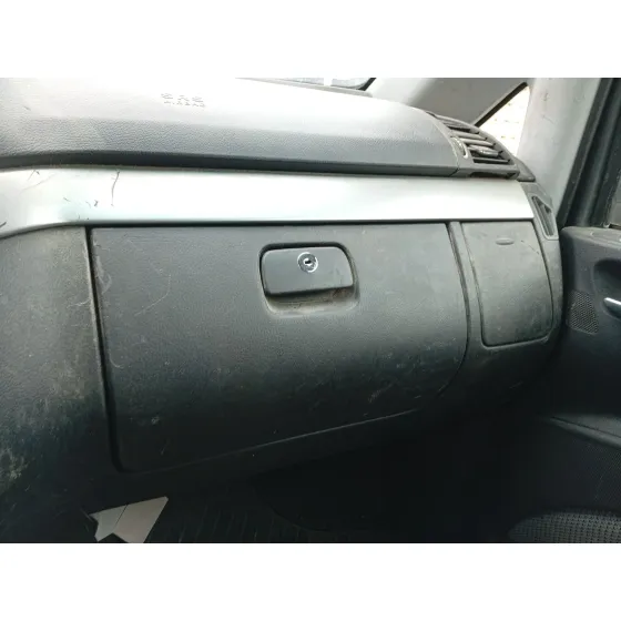 Guantera para Mercedes-Benz Viano (W639)