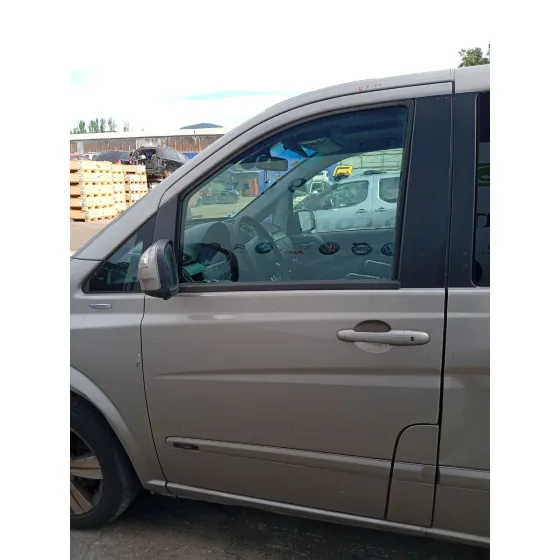 Puerta Delantera Izquierda para Mercedes-Benz Viano (W639)