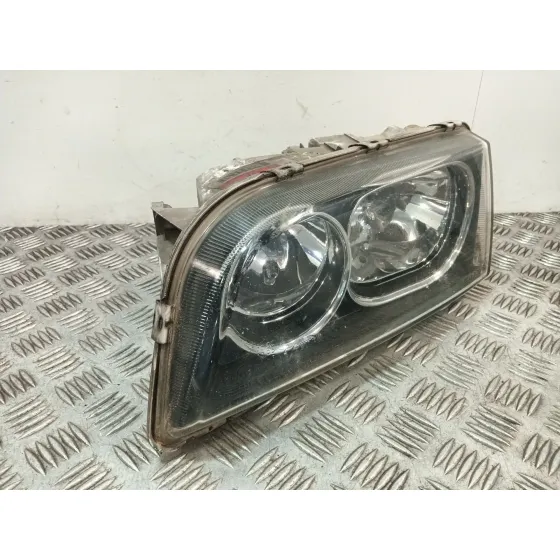 Faro Izquierdo para Volvo V40 Station Wagon (645)