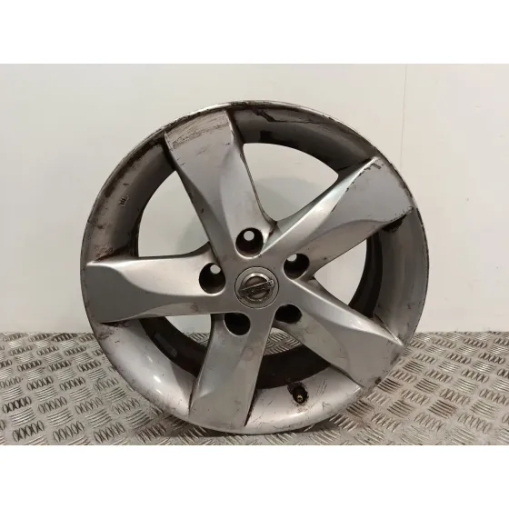 Llanta para Nissan Note (E12)