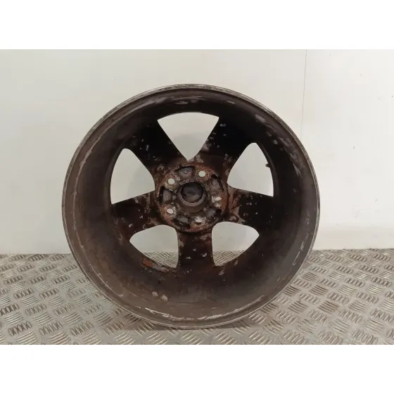 Llanta para Nissan Note (E12)