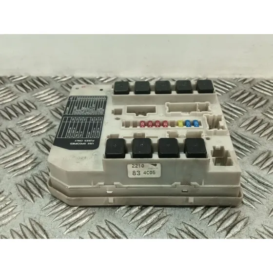 Caja Reles / Fusibles para Nissan Micra Iii (K12)