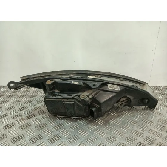 Faro Izquierdo para Ford Focus I (Daw, Dbw)