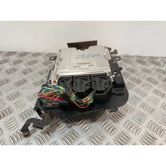 Centralita Motor Uce para Volvo V40 Station Wagon (645)