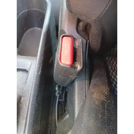 Enganche Cinturon Delantero Izquierdo para Nissan Note (E12)