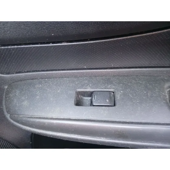 Mando Elevalunas Delantero Derecho para Nissan Note (E12)