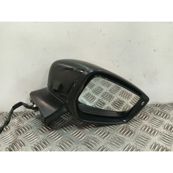 Retrovisor Derecho para Nissan Note (E12)