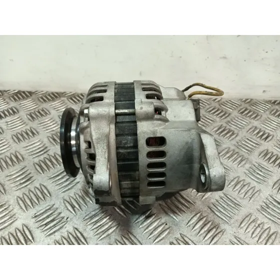 Alternador para Nissan X-Trail I (T30)