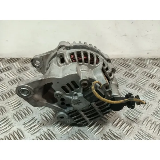 Alternador para Nissan X-Trail I (T30)