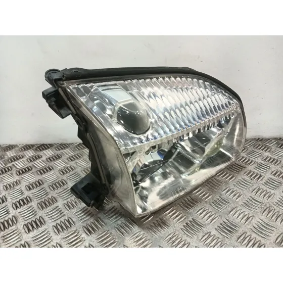Faro Derecho para Nissan X-Trail I (T30)