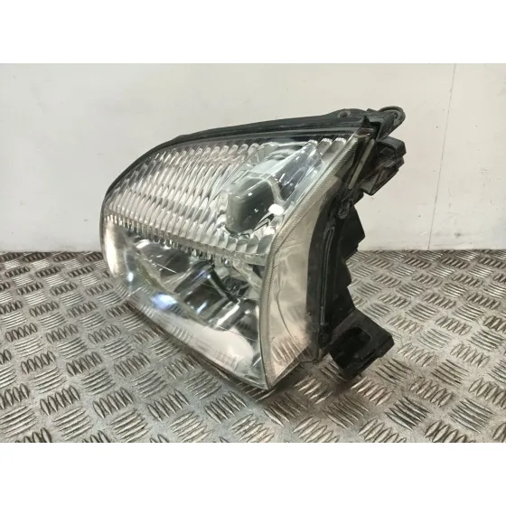 Faro Izquierdo para Nissan X-Trail I (T30)