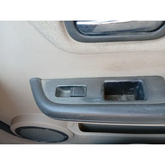 Mando Elevalunas Delantero Derecho para Nissan X-Trail I (T30)