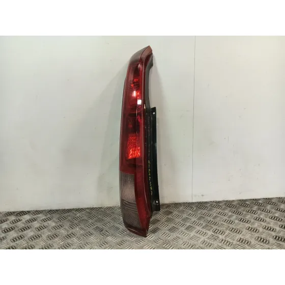 Piloto Trasero Izquierdo para Nissan X-Trail I (T30)