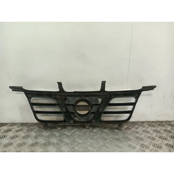 Rejilla Delantera para Nissan X-Trail I (T30)