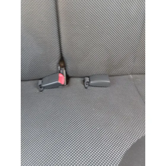 Enganche Cinturon Trasero Izquierdo para Toyota Aygo (_B1_)