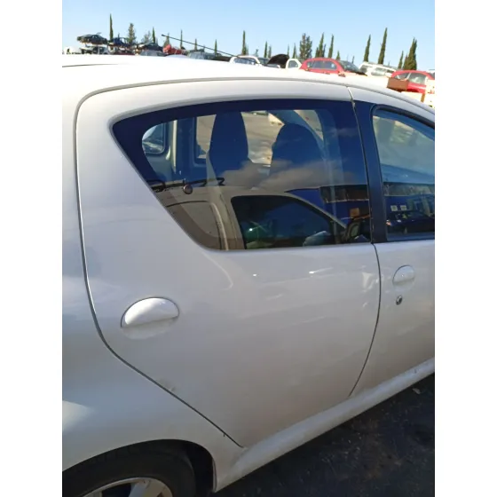 Puerta Trasera Derecha para Toyota Aygo (_B1_)