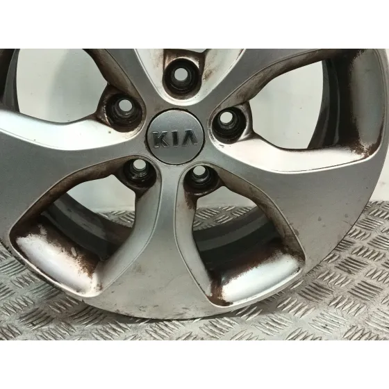Llanta para Kia Carens Iv