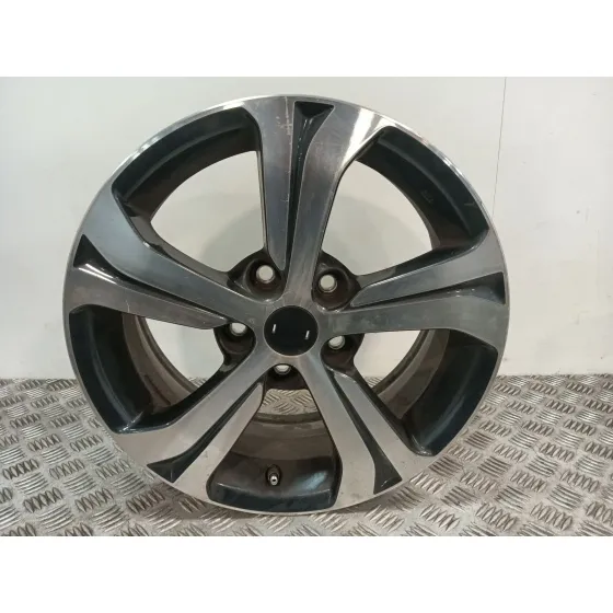 Llanta para Nissan Pulsar Hatchback (C13)