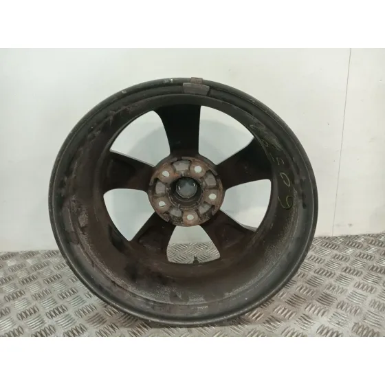 Llanta para Nissan Pulsar Hatchback (C13)