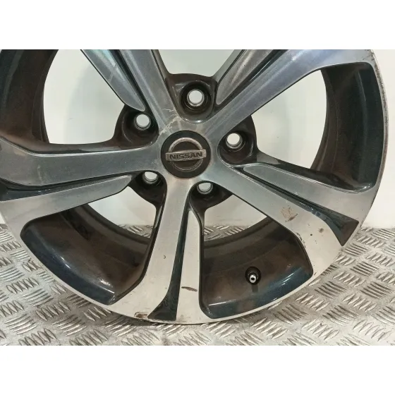 Llanta para Nissan Pulsar Hatchback (C13)