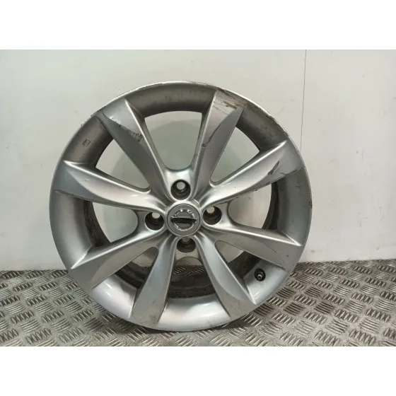 Llanta para Nissan Note (E12)