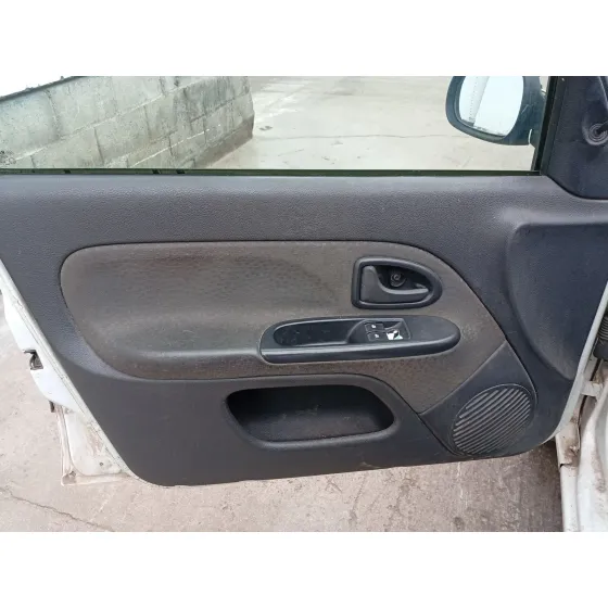 Elevalunas Delantero Izquierdo para Renault Clio Ii (Bb_, Cb_)