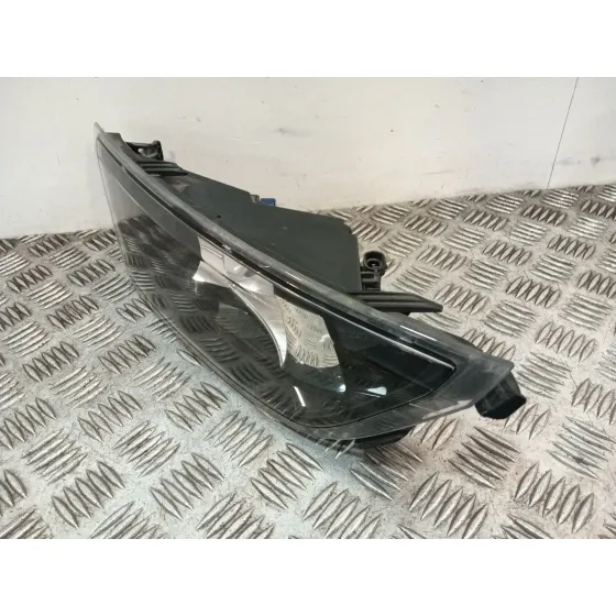 Faro Antiniebla Derecho para Skoda Fabia