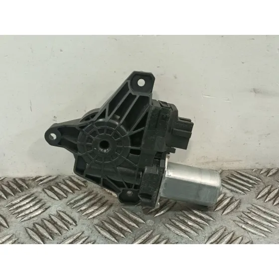Motor Elevalunas Trasero Derecho para Mercedes-Benz Clase A (W176)