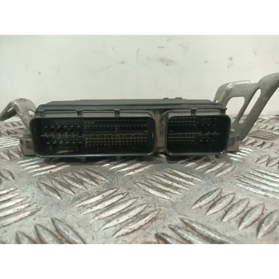 Centralita Motor Uce para Toyota Yaris