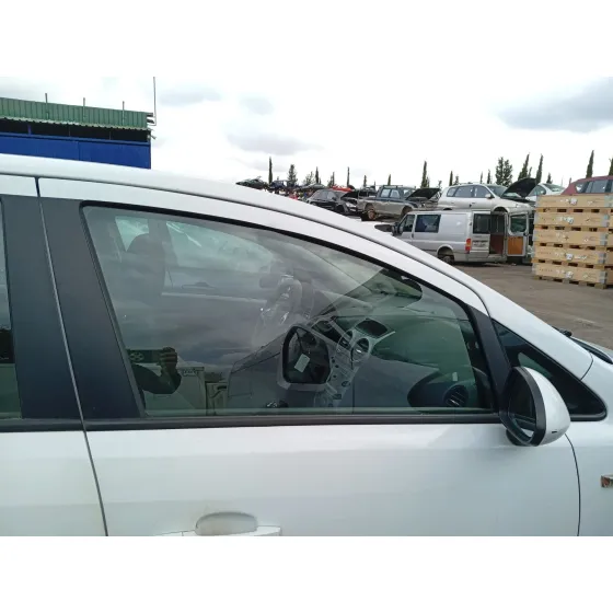 Luna Delantera Derecha para Opel Corsa D (S07)