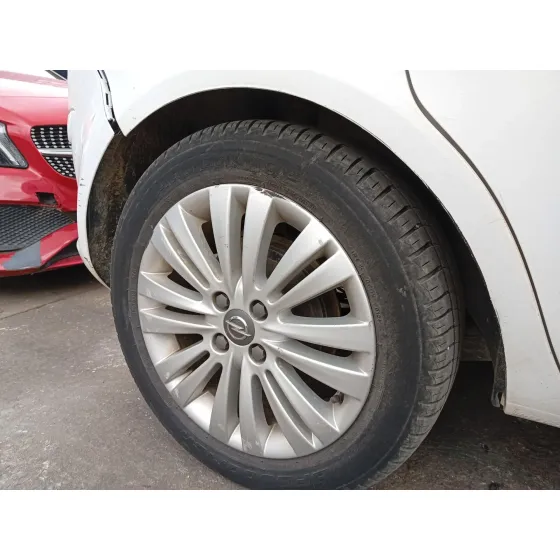 Paso De Rueda Trasero Derecho para Opel Corsa D (S07)