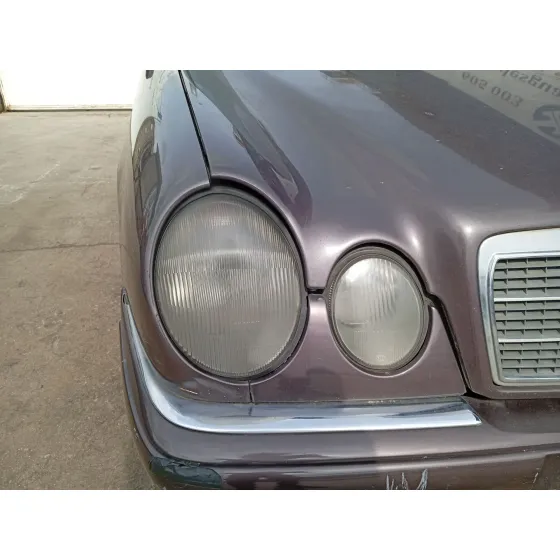 Faro Derecho para Mercedes-Benz Clase E (W210)