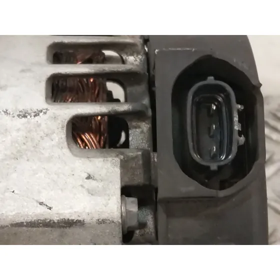Alternador para Kia Carens Iv