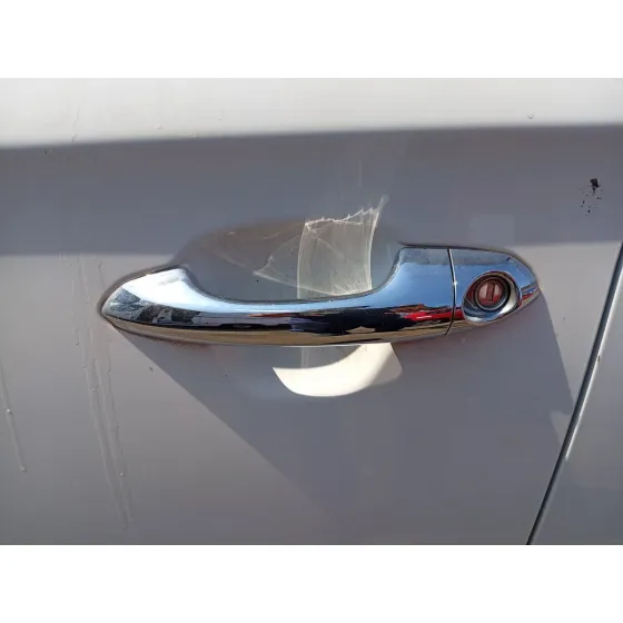 Maneta Exterior Delantera Izquierda para Kia Carens Iv