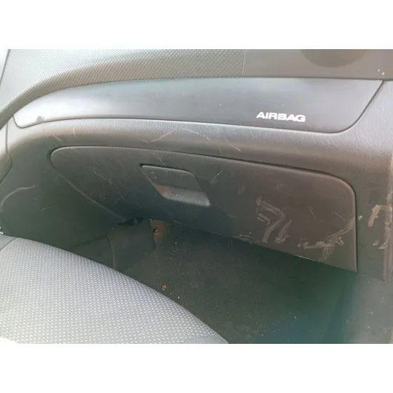Guantera para Chevrolet Aveo / Kalos Hatchback (T250, T255)