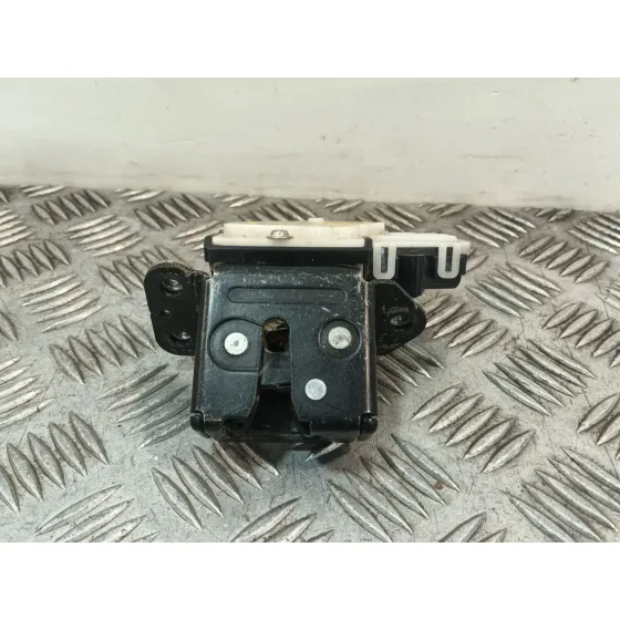 Cerradura Maletero / Porton para Mazda 3 Berlina (Bp)
