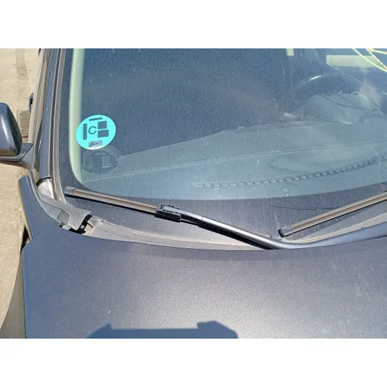 Brazo Limpia Delantero Derecho para Mazda 3 Sedan (Bl)