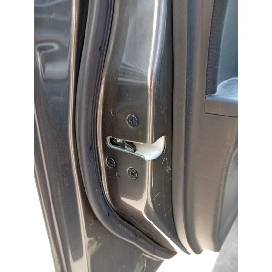 Cerradura Puerta Delantera Izquierda para Mazda 3 Sedan (Bl)