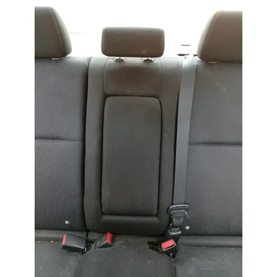 Cinturon Seguridad Trasero Central para Mazda 3 Sedan (Bl)