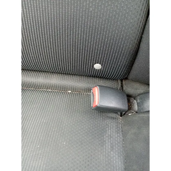 Enganche Cinturon Trasero Derecho para Mazda 3 Sedan (Bl)