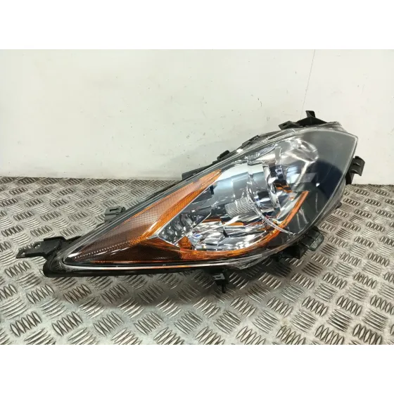 Faro Derecho para Mazda 3 Sedan (Bl)