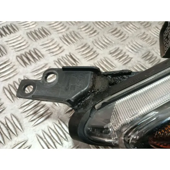 Faro Derecho para Mazda 3 Sedan (Bl)