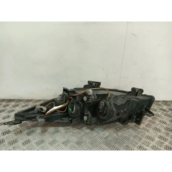 Faro Derecho para Mazda 3 Sedan (Bl)