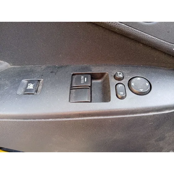 Mando Elevalunas Delantero Izquierdo para Mazda 3 Sedan (Bl)