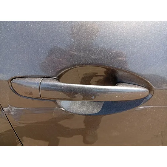 Maneta Exterior Delantera Derecha para Mazda 3 Sedan (Bl)