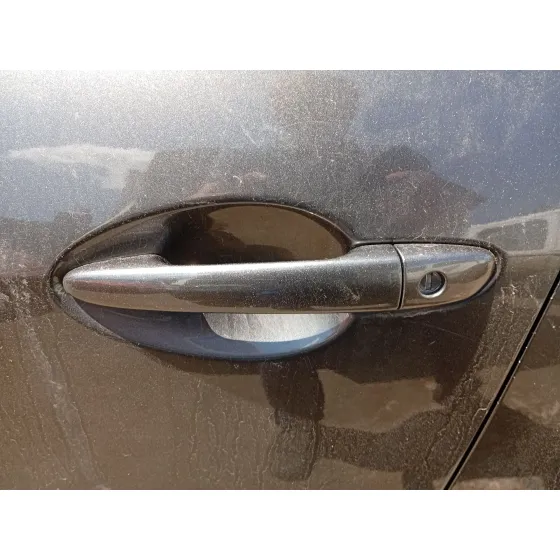 Maneta Exterior Delantera Izquierda para Mazda 3 Sedan (Bl)