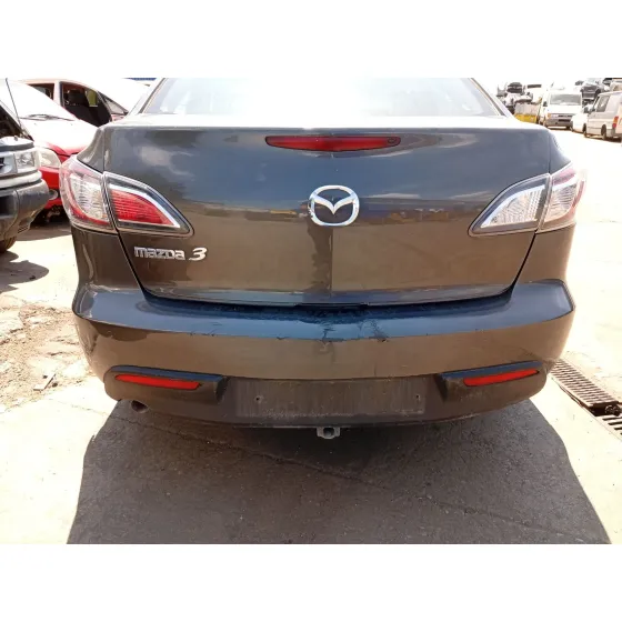 Paragolpes Trasero para Mazda 3 Sedan (Bl)