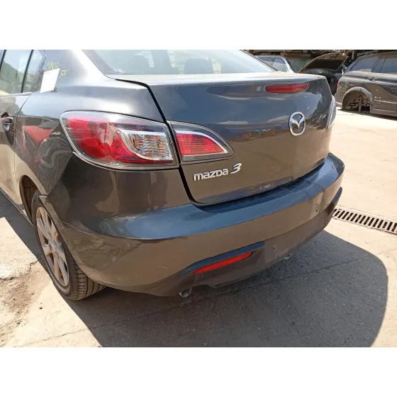 Paragolpes Trasero para Mazda 3 Sedan (Bl)