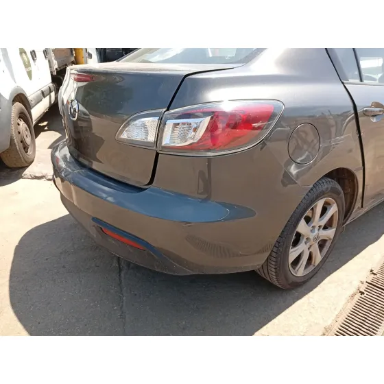 Paragolpes Trasero para Mazda 3 Sedan (Bl)
